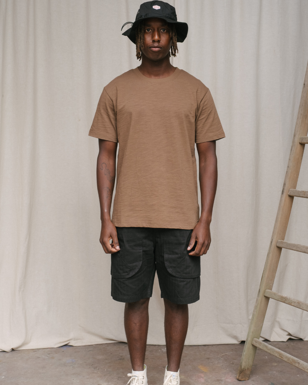 Lookbook-2_62d16eff-7130-425a-a92e-da6c432e9205.png